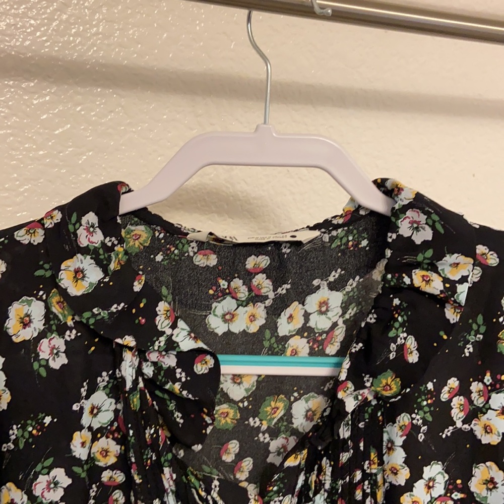 Zara blouse - Picture 2 of 3